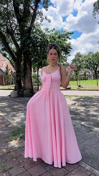 Vestido Rosa – Frescura Y Estilo