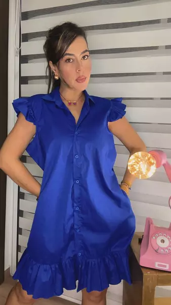 Vestido Azul – Elegancia Atemporal