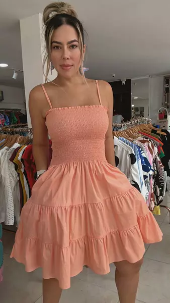 Vestido Corto Salmón – Estilo Dulce Y Versátil