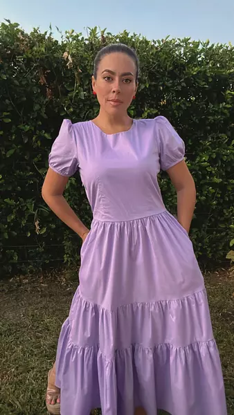 Vestido Largo Lila – Elegancia Fluida