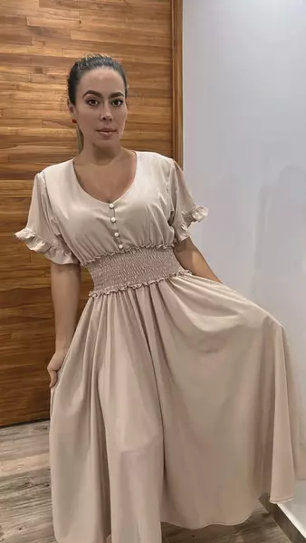 Vestido Largo Camel – Elegancia Fluida Y Estilo