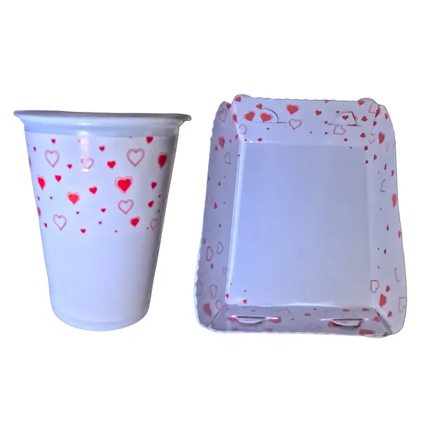 Platos Y Vasos Para Fiesta De Corazones Rojos Y Fonoo Blanco