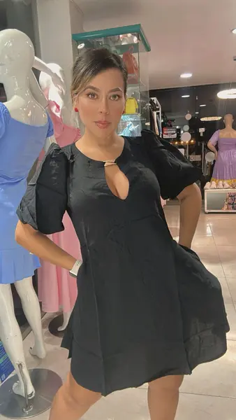 Vestido Corto – Chic, Fresco Y Moderno