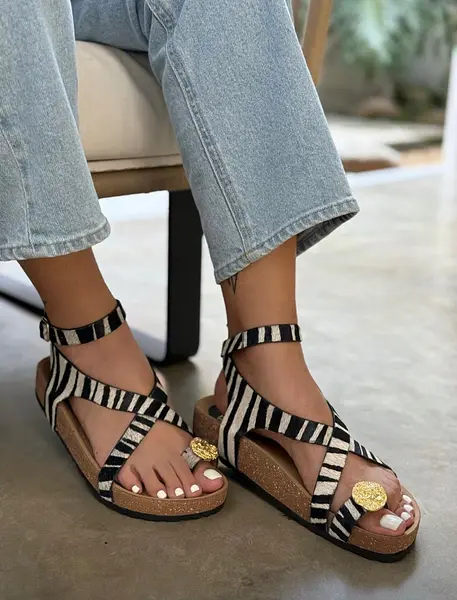 Sandalia Zebra – Estampado Salvaje Y Confort
