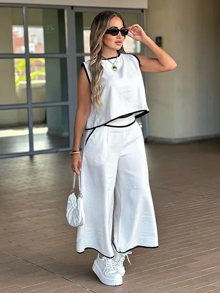 Set Suelto Negro – Estilo Cómodo Y Sofisticado