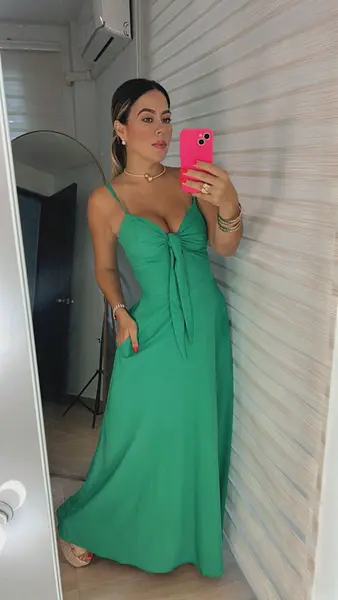 Vestido Verde – Estilo Flow Y Elegancia