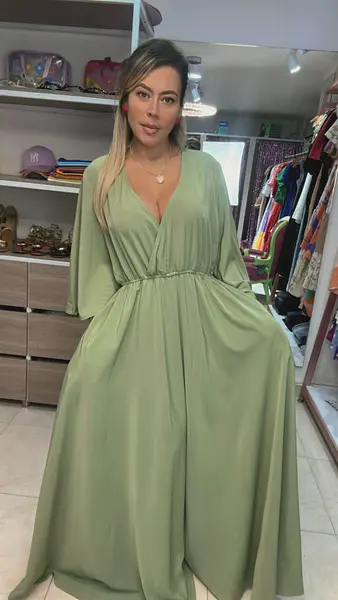 Vestido Verde – Estilo Fresco Y Sofisticado