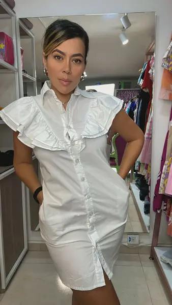 Vestido Blanco – Elegancia Fresca Y Versátil