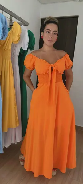 Vestido Largo – Elegancia Y Fluidez Atemporal
