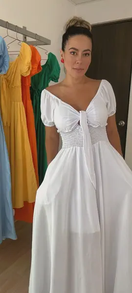 Vestido Largo – Elegancia Y Fluidez Atemporal