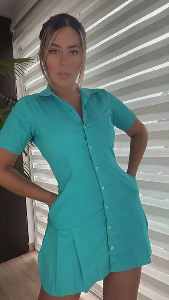 Vestido Corto Agua Marina – Frescura Y Estilo Elegante