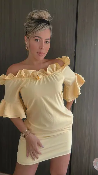 Vestido Corto Amarillo – Chic Femenino