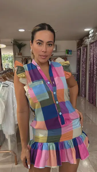 Vestido Cuadros– Estilo Moderno Y Frescura Atemporal