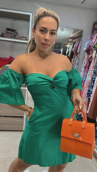Vestido Verde – Estilo Fresco