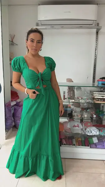 Vestido Largo Verde – Escote Corazón Y Manga