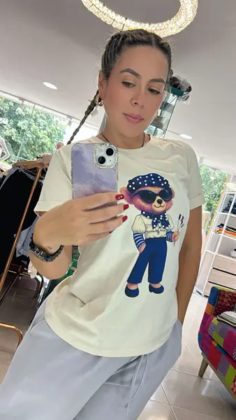 Camiseta Hueso De Algodón: Básico Esencial Con Estilo