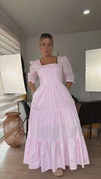 Vestido Largo Rosado Con Mangas