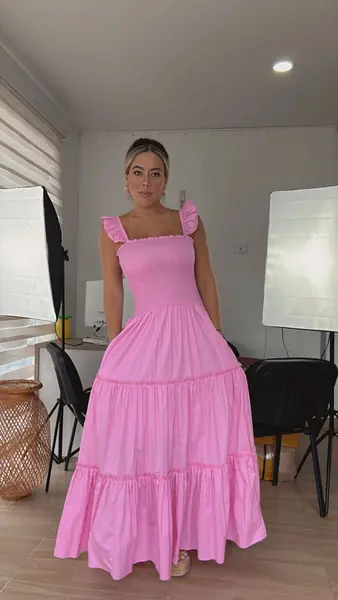 Vestido Largo Rosado Con Tiras Finas