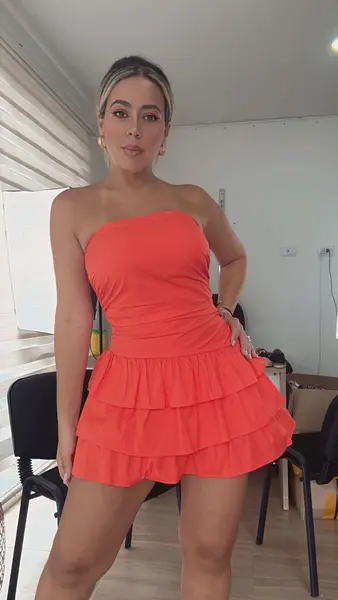 Vestido Corto Strapless Naranja