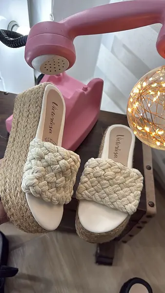 Plataformas Blancas: Estilo Y Comodidad En Cada Paso