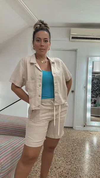 Set De Chaleco Y Short Color Camel Para Mujer