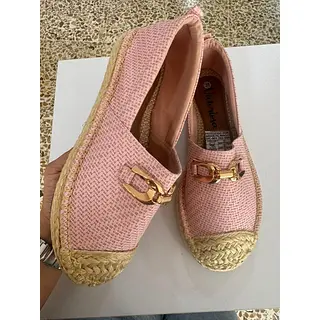 Zapatos Cerrados Con Estilo: Elegancia Y Comodidad