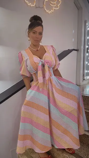 Vestido Largo Rayas Multicolor Con Lazo Frontal