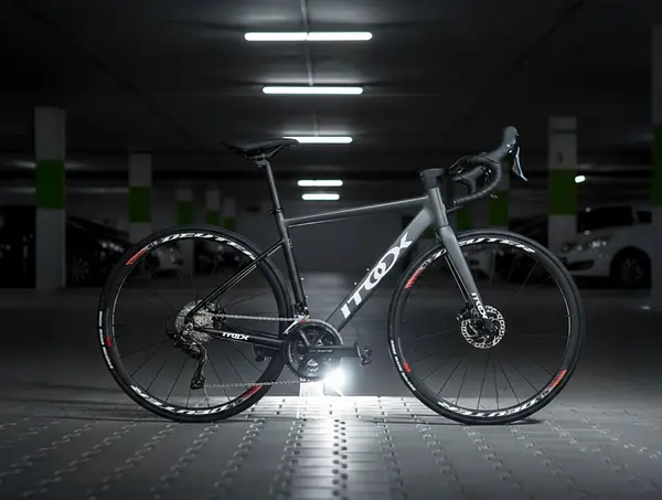 Bicicleta Quetzal Gris Grupo Shimano 105 Ruedas Aluminio