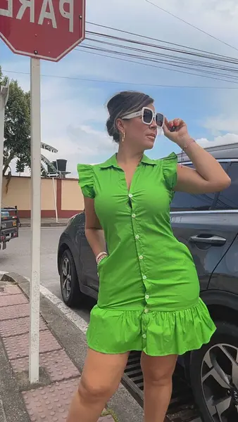 Vestido Corto En Color Verde Limón Camisero