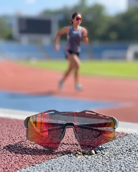 Gafas Fotocromática Gris / Rojo R1 Protección Uv 400%
