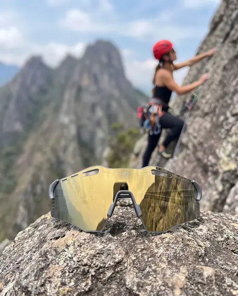 Gafas Fotocromática Gris / Dorado R1 Protección Uv 400%