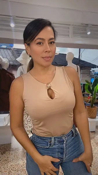 Blusa Nude Elegance