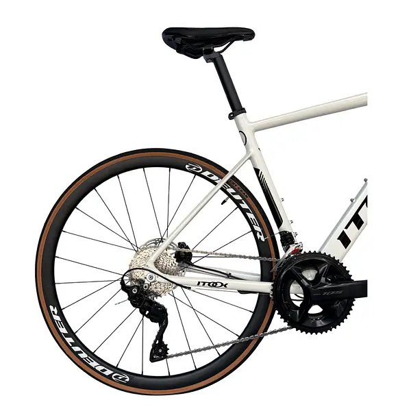 Bicicleta Ruta Blanca En Aluminio Quetzal Grupo Shimano 105